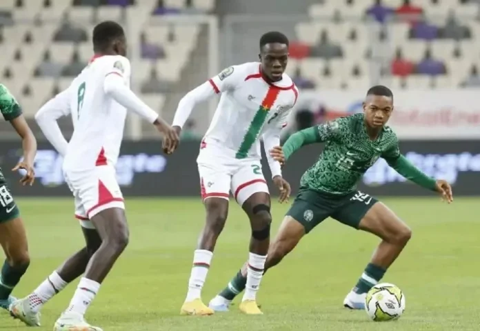 Des joueurs U17 du Burkina Faso et du Nigeria