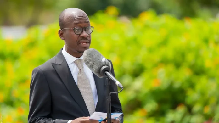 Le Ministre de la culture bÃ©ninois, Jean Michel Abimbola lors de l'Inauguration du monument aux DeÌvoueÌs-23