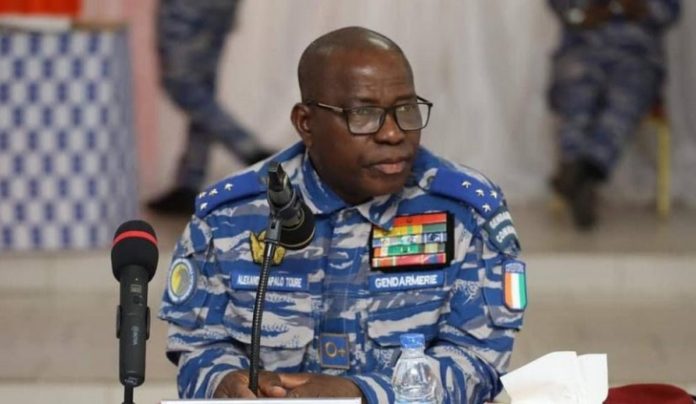 Le GÃ©nÃ©ral de corps d'armÃ©e Alexandre Apalo TourÃ©, Commandant supÃ©rieur de la Gendarmerie nationale de CÃ´te d'Ivoire